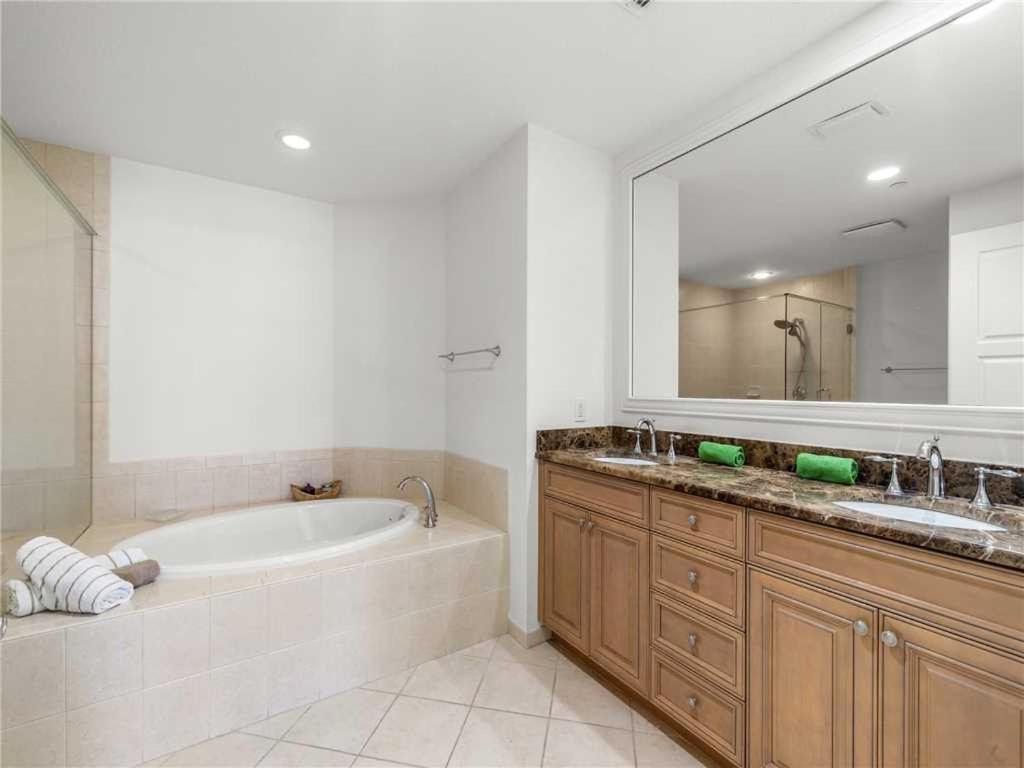 Sand Pearl 1406, 2 Bedrooms, Diamond Rated, Pool, Gym, Sleeps 6 Clearwater Beach Buitenkant foto